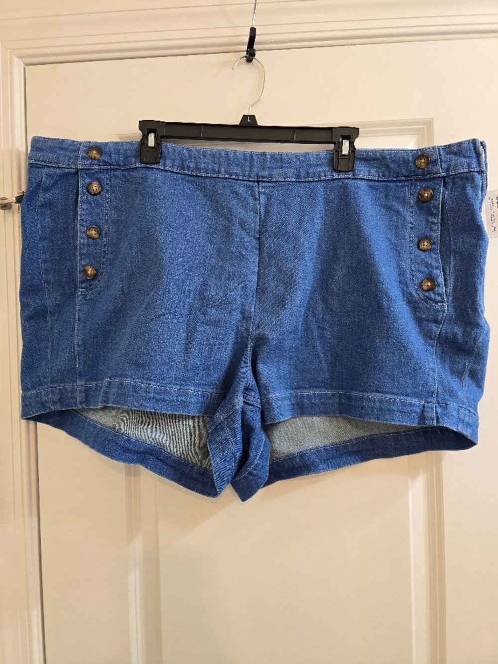 Old Navy High-Waisted Mariner Shorts - Medium Indigo - 3 Inch Inseam - NWT - Picture 2 of 7